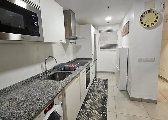 Апартаменти El Tesoro, Beautiful, Two Bedrooms Tenerife Sur Адехе