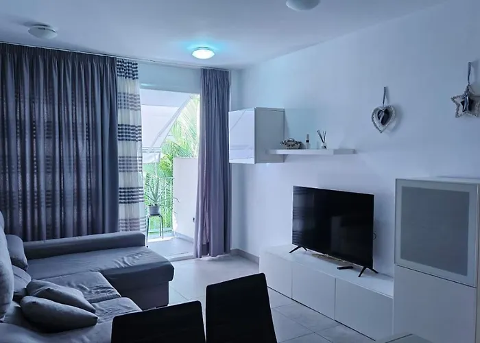 El Tesoro, Beautiful, Two Bedrooms Tenerife Sur Daire *