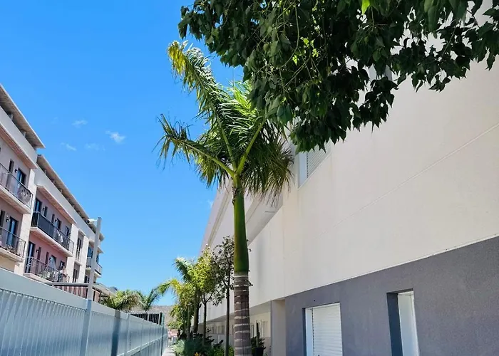 Daire El Tesoro, Beautiful, Two Bedrooms Tenerife Sur *